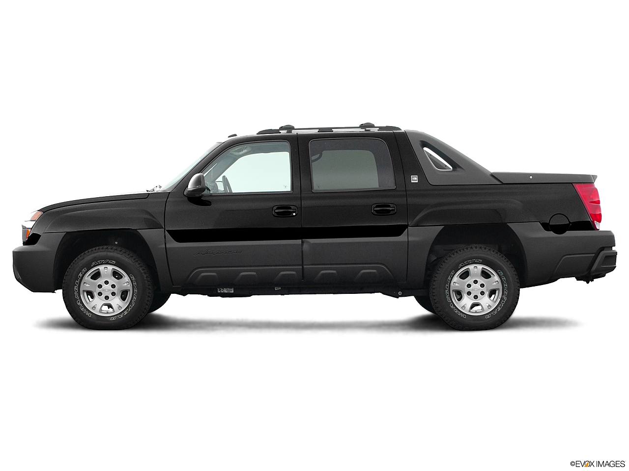 Image of 2004 Chevrolet Avalanche 4dr 2500 4WD Crew Cab SB
