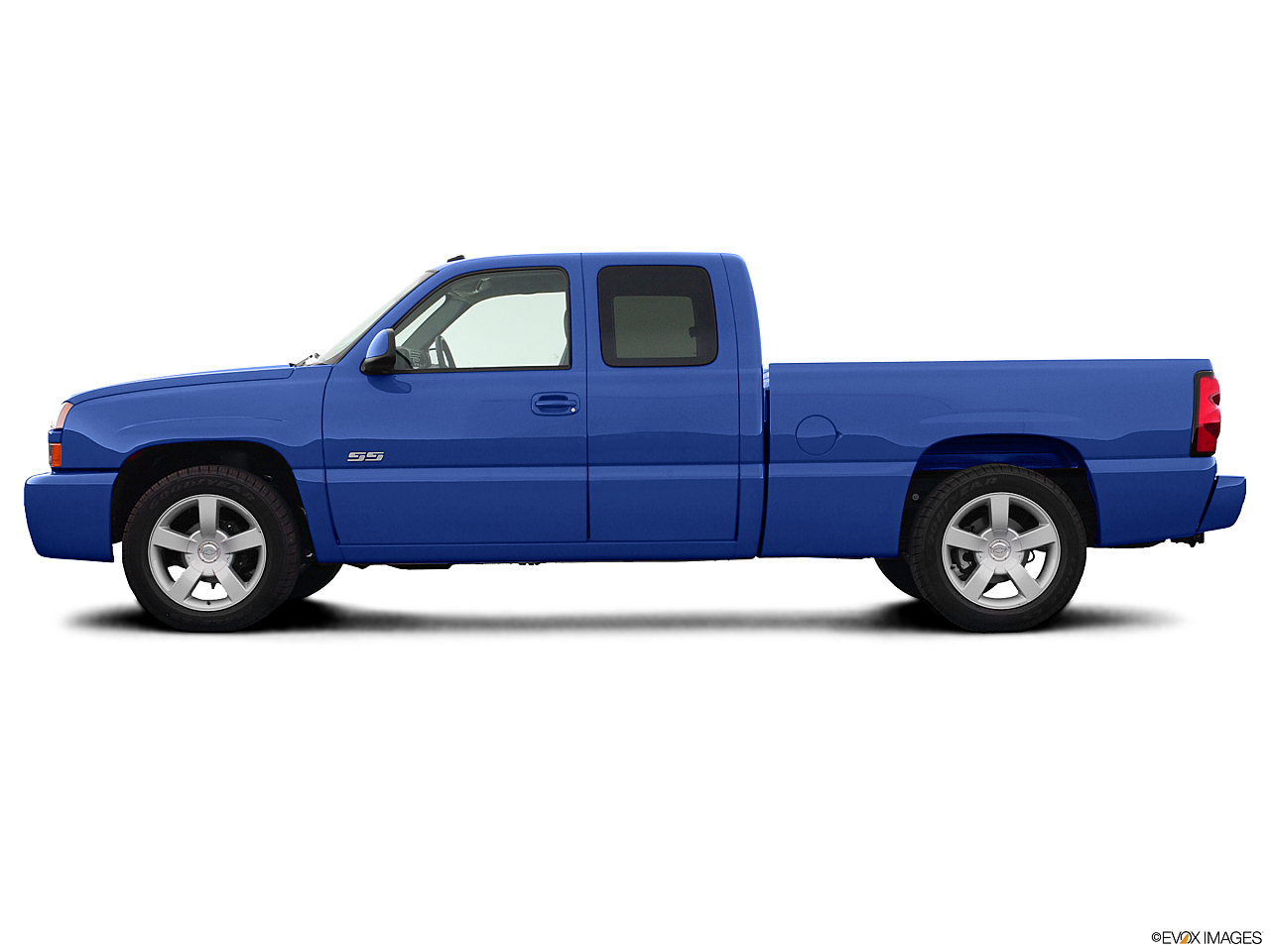 Image of 2004 Chevrolet Silverado 1500 SS AWD 4dr Extended Cab SB