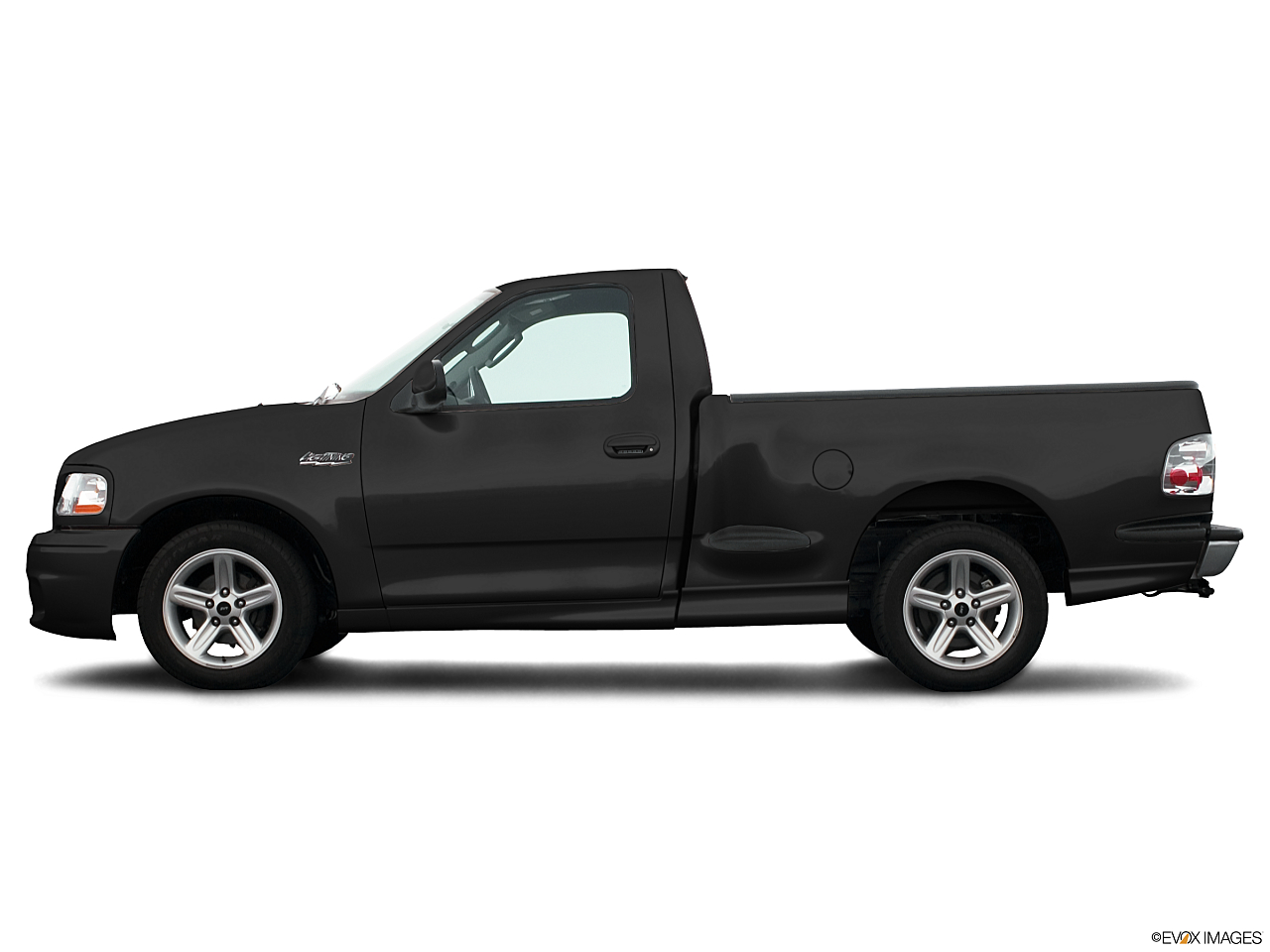 Image of 2004 Ford F-150 SVT Lightning 2dr Regular Cab Rwd Flareside SB
