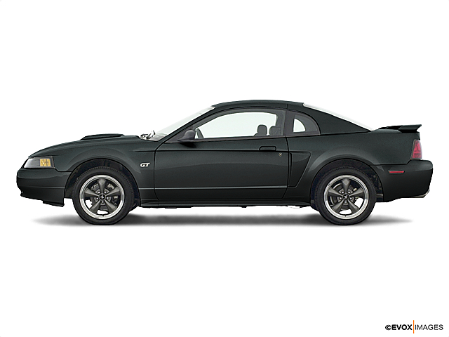 Image of 2004 Ford Mustang GT Deluxe 2dr Fastback