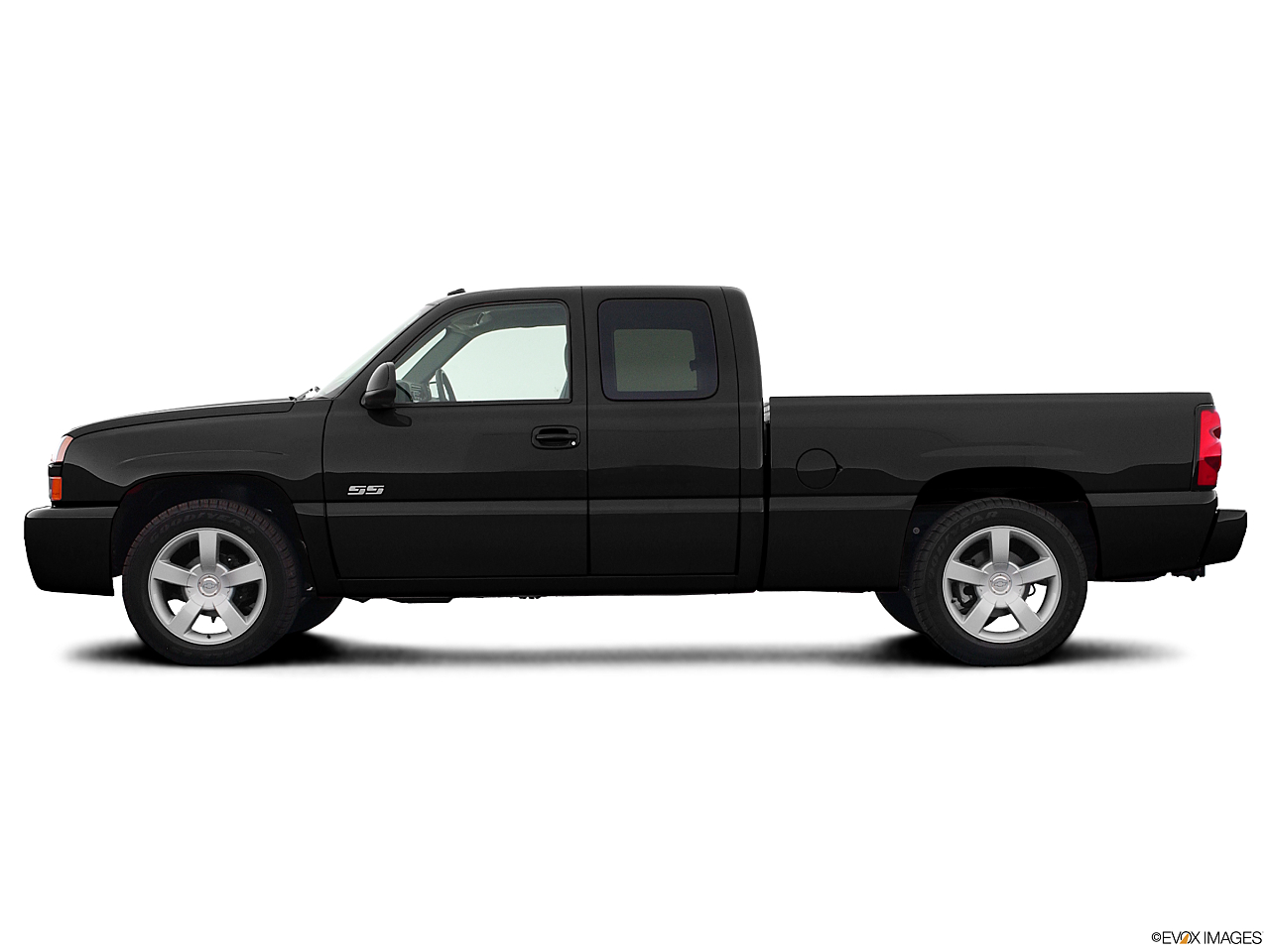 Image of 2005 Chevrolet Silverado 1500 SS AWD 4dr Extended Cab SB
