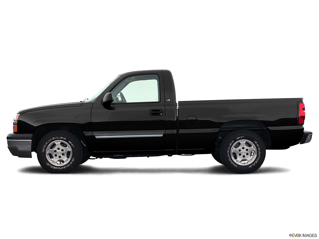 Image of 2005 Chevrolet Silverado 1500 2dr Standard Cab 4WD LB