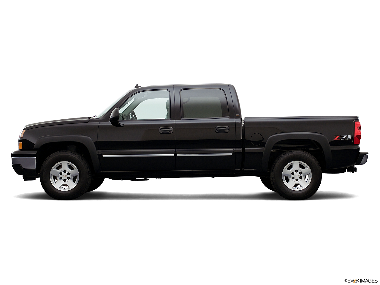 Image of 2006 Chevrolet Silverado 1500 LT1 4dr Crew Cab 4WD 5.8 ft. SB