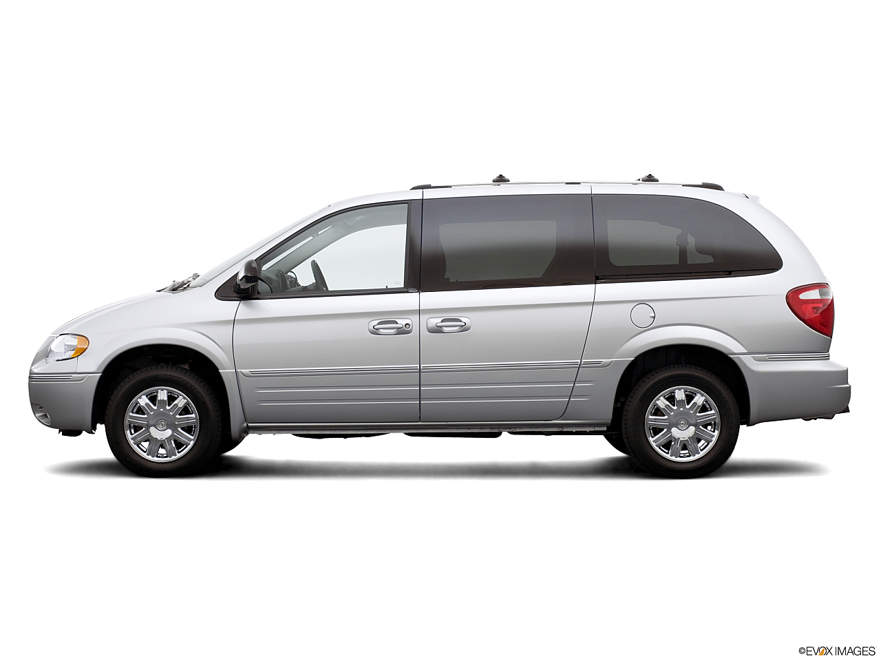 Image of 2006 Chrysler Town and Country LX 4dr Extended Mini-Van