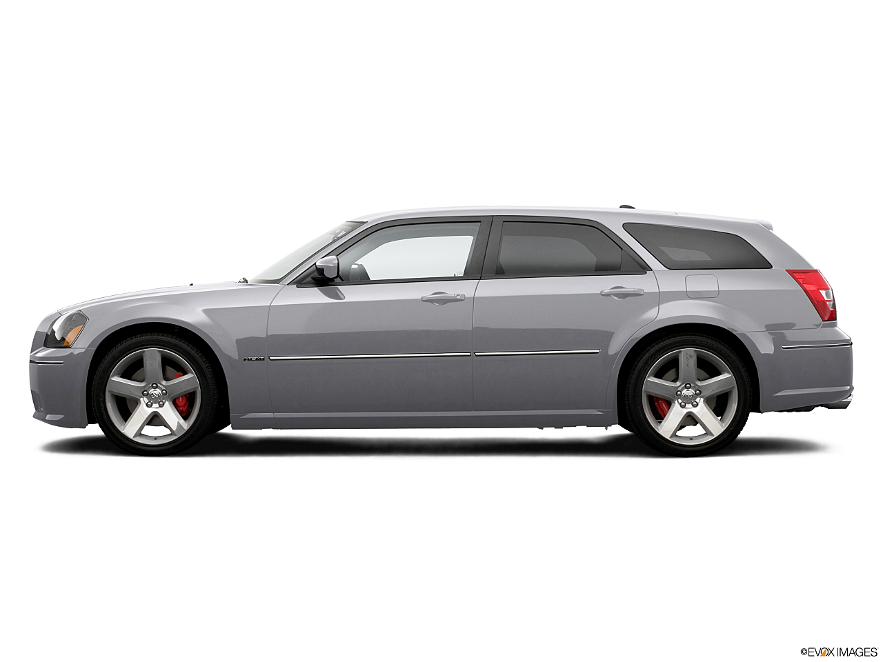 Image of 2006 Dodge Magnum SRT-8 4dr Wagon
