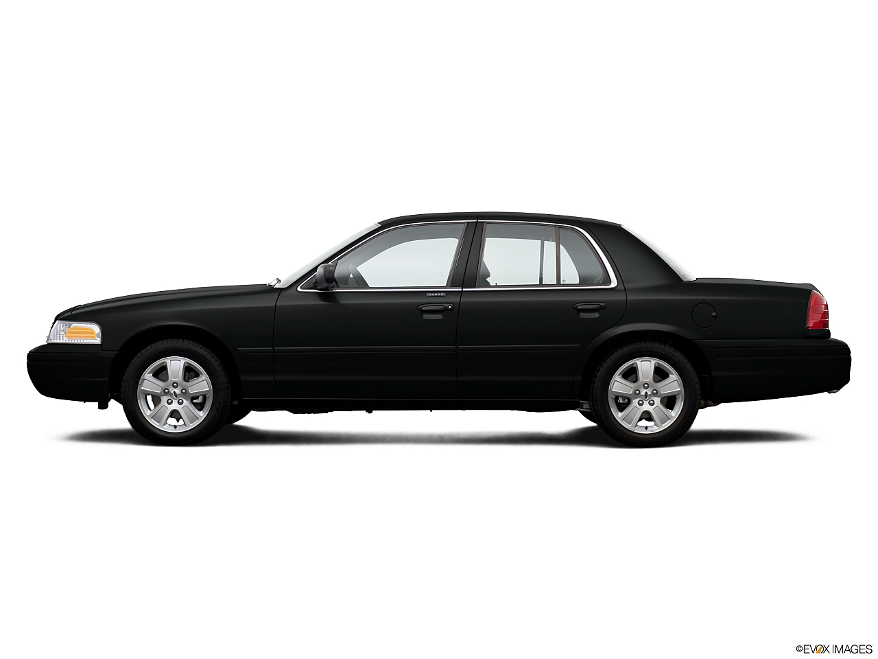 Image of 2006 Ford Crown Victoria LX