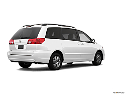 Thumbnail image of 2007 Toyota Sienna at Waikiki Auto Sales