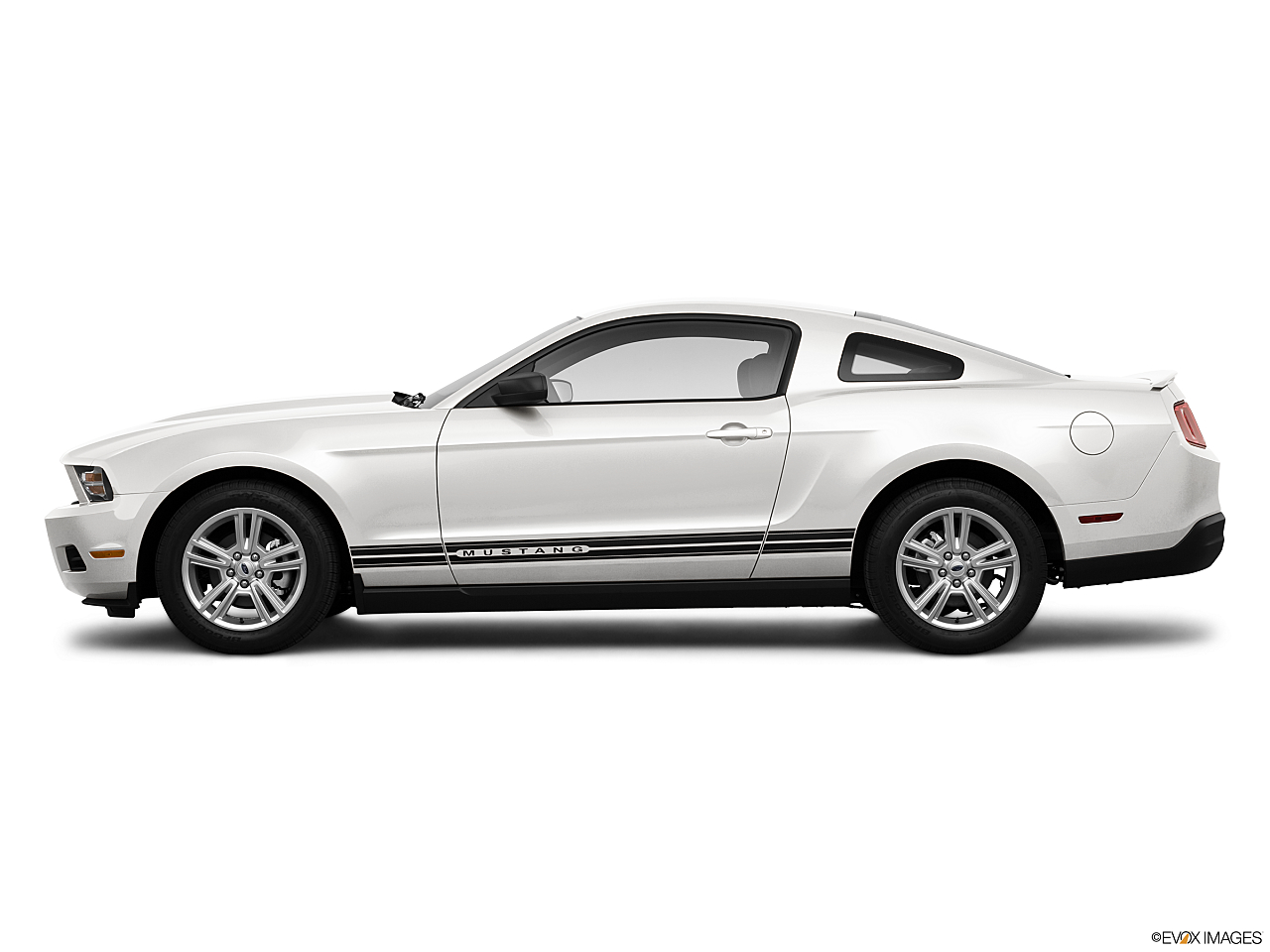 Image of 2010 Ford Mustang V6