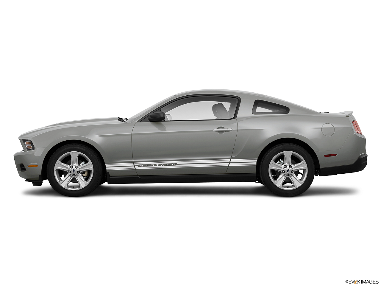 Image of 2010 Ford Mustang V6 Premium