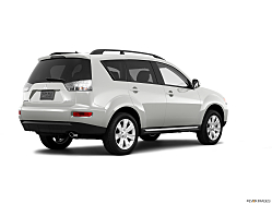 Thumbnail image of 2010 Mitsubishi Outlander at Rocky Top Chrysler Dodge Jeep