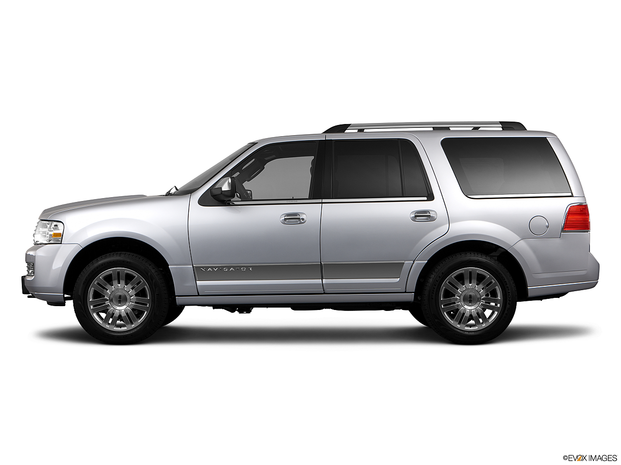 Image of 2013 Lincoln Navigator Base