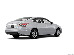 Thumbnail image of 2014 Nissan Altima at Broadway Motors