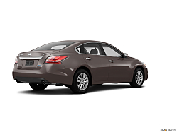 Thumbnail image of 2014 Nissan Altima at Lancaster Dodge