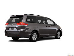 Thumbnail image of 2014 Toyota Sienna at Maxon Hyundai Inc.