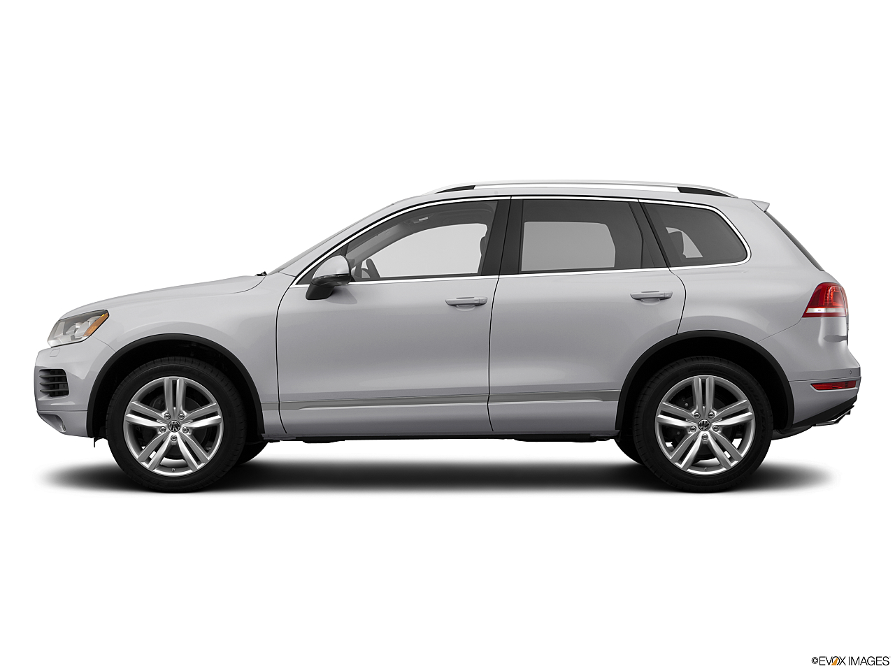 Image of 2014 Volkswagen Touareg V6 Lux