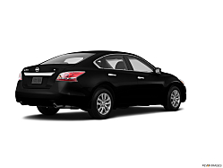 Thumbnail image of 2015 Nissan Altima at Broadway Motors