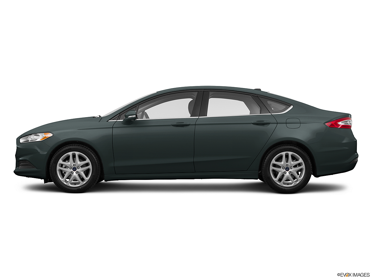Image of 2016 Ford Fusion SE