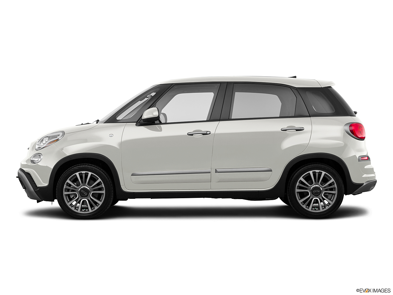 Image of 2018 FIAT 500L Lounge 4dr Hatchback