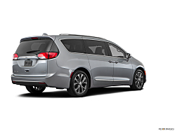 Thumbnail image of 2019 Chrysler Pacifica at PARADISE MOTORSPORTS I