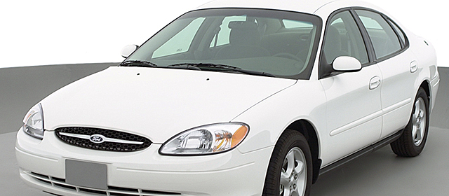 2000 Ford Taurus SE at Independence Auto Solutions