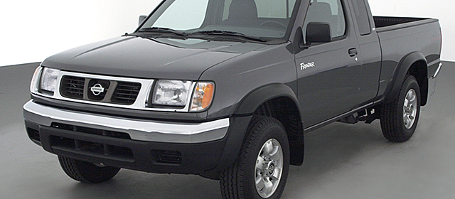2000 Nissan Frontier at Rock Hill Public Auction