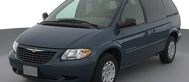 2001 Chrysler Voyager LX at Rock Hill Public Auction