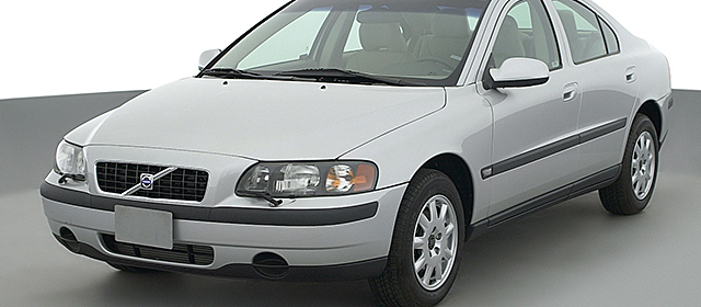 2001 Volvo S60 2.4T at Rock Hill Public Auction