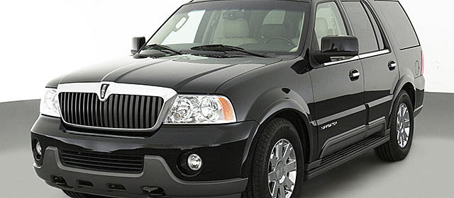 2003 Lincoln Navigator Luxury at Rock Hill Public Auction
