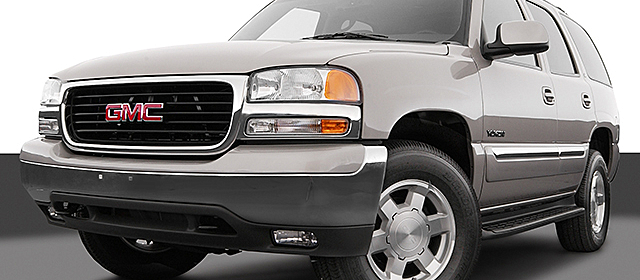 2004 GMC Yukon SLE at Motor Country, LLC