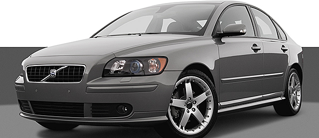 2004 Volvo S40 T5 at Rock Hill Public Auction